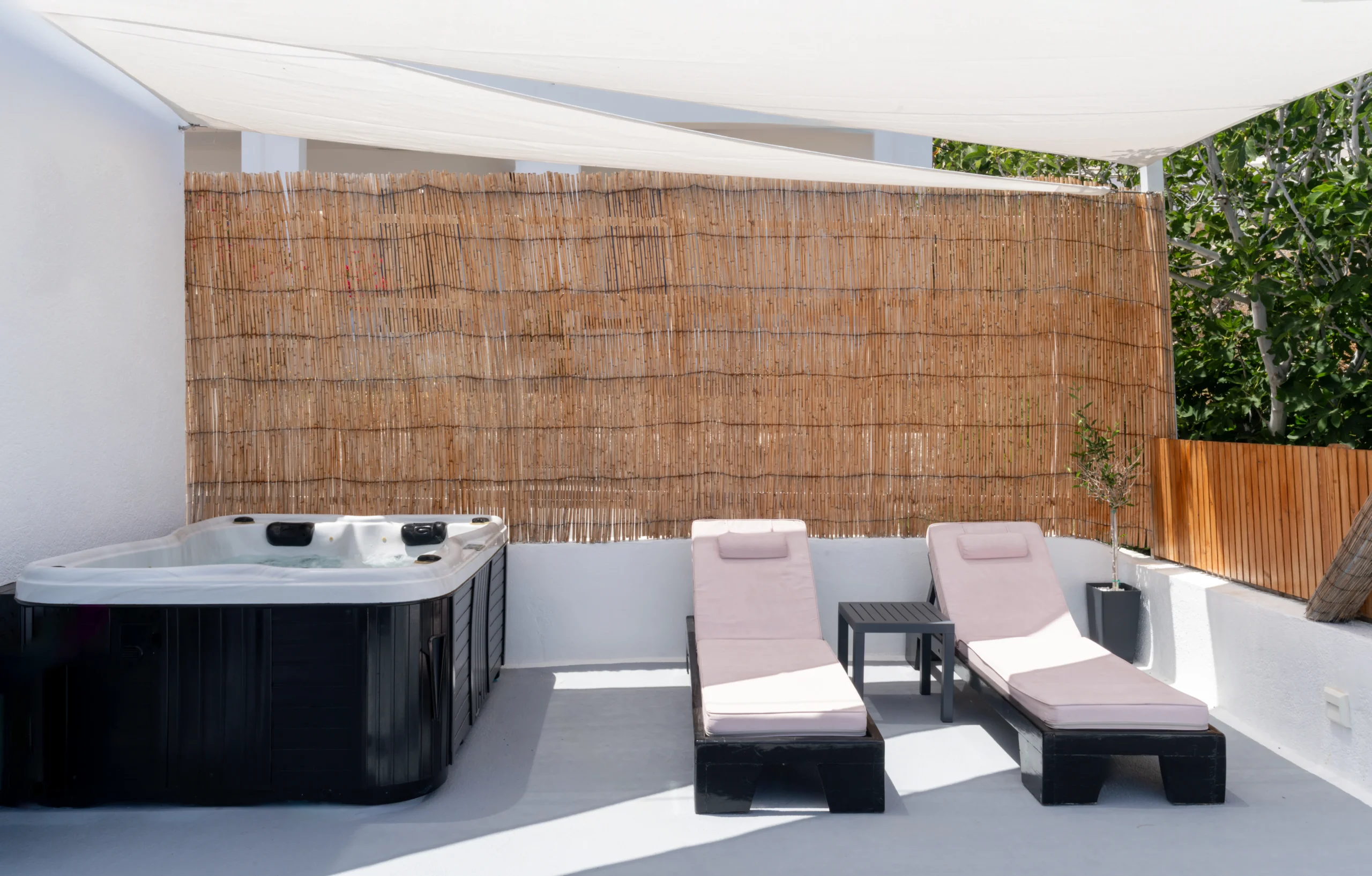 Kamara Santorini Sea view junior suite 15