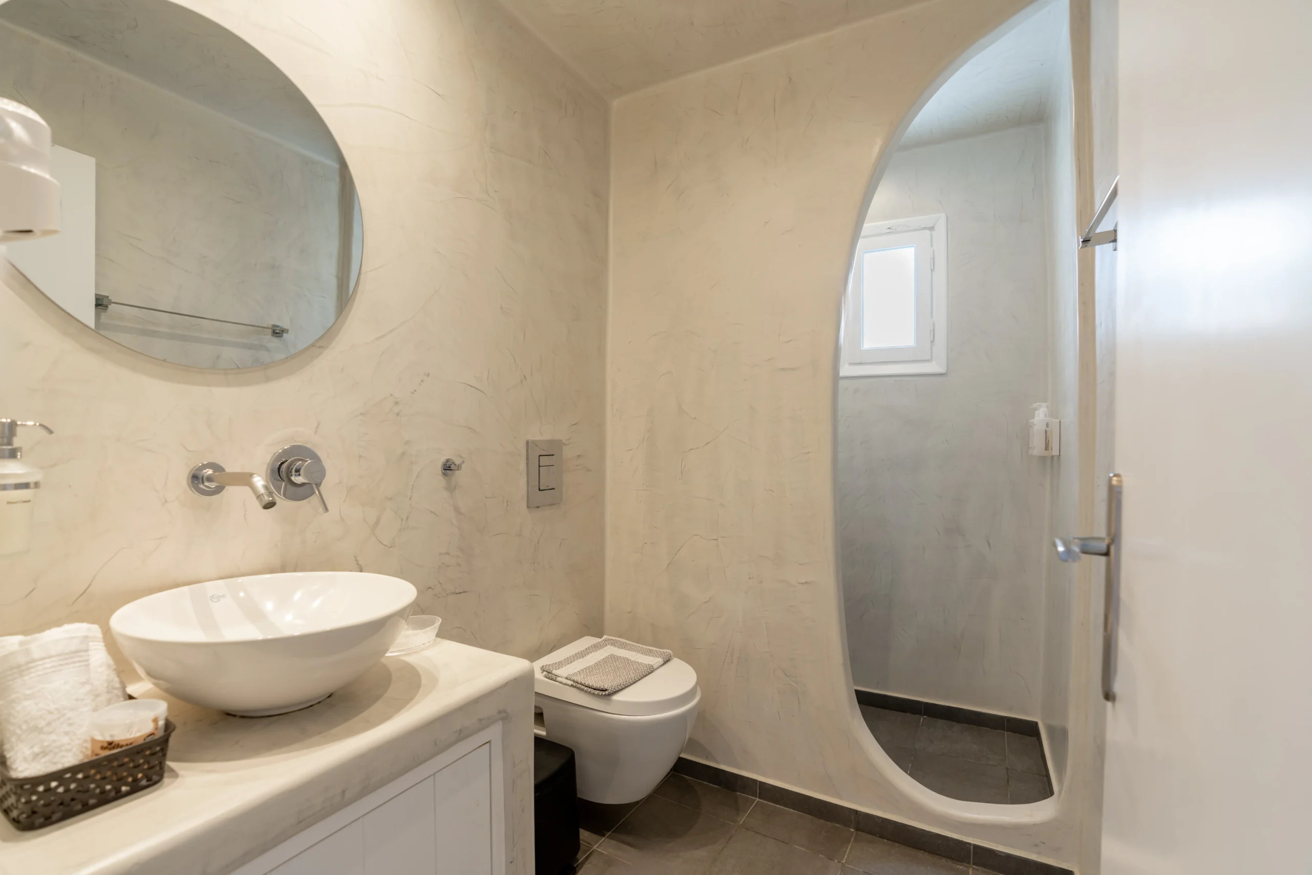 Kamara Santorini Sea view superior suite 11